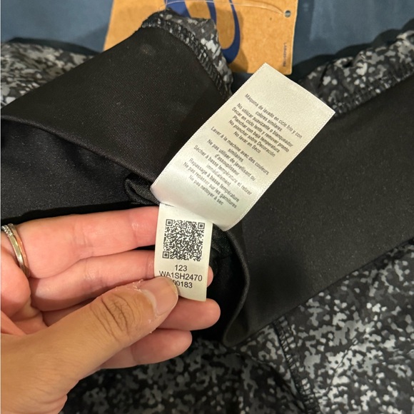 NEW ASICS Running Lined Short size XL - Picture 5 of 7